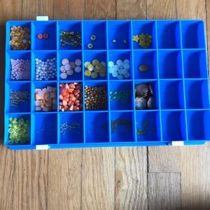 Lot misc of yellow and orange beads